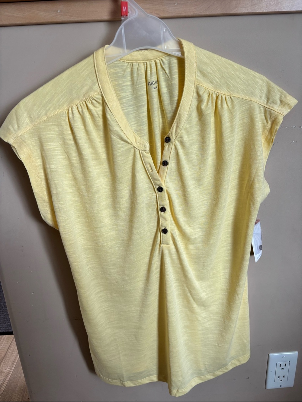 Richer Poorer Lemon Henley Cap-Sleeve Tee